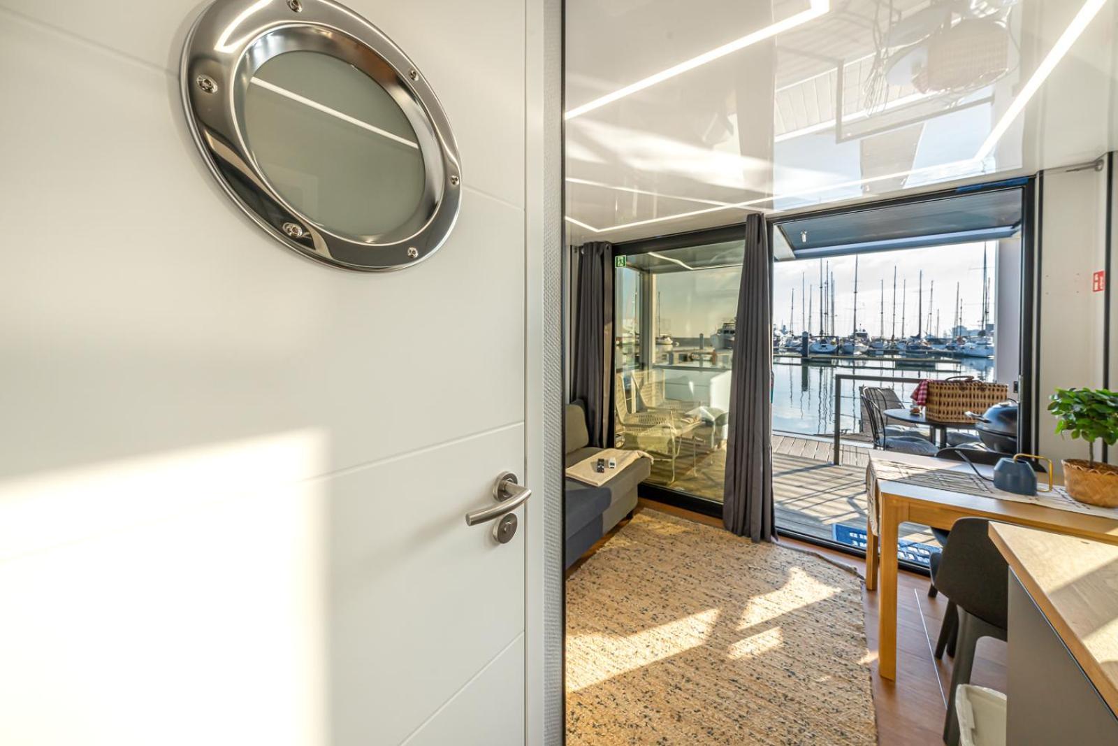 The Homeboat Company Albufeira Bagian luar foto